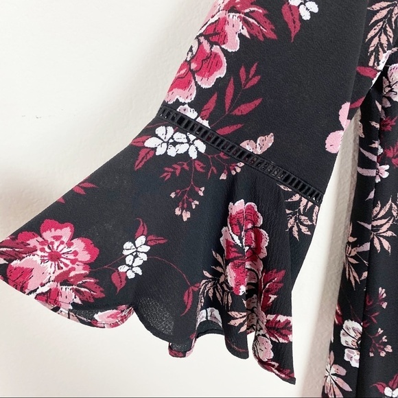 J Howard Black Floral Dress Bell Sleeves 6 - Picture 5 of 10